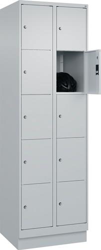 Fächerschrank Classic PLUS H1950xB600xT500mm m.Sockel Anz.Fächer 2x5 lichtgrau || VE = 1 ST